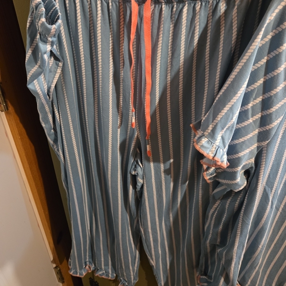 Cuddl Duds Light Blue and White Striped Pajama Set with Pink Trim - Picture 6 of 6